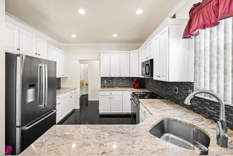 16 Edinburg Circle Old Bridge NJ 07747