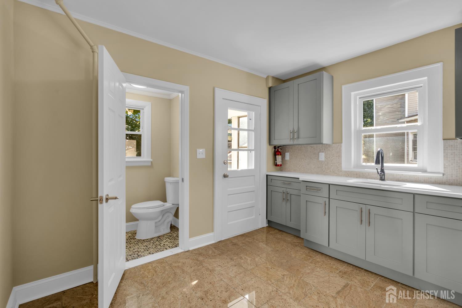 325 Hancock Street South Plainfield NJ 07080
