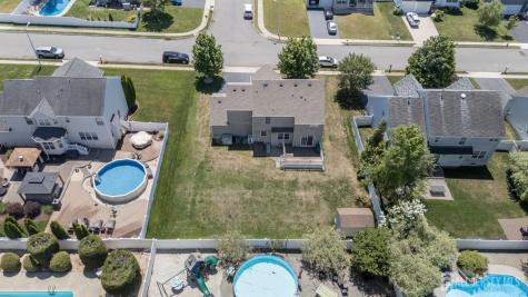 21 Catalina Avenue Barnegat NJ 08005