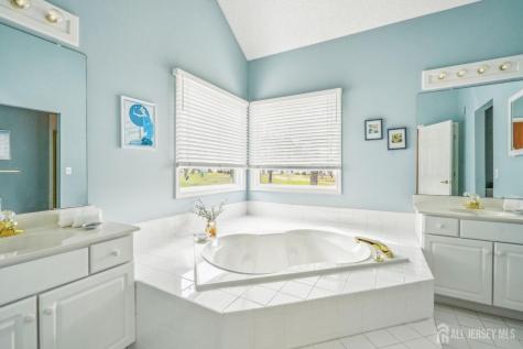 109 Leeds Lane Monroe NJ 08831