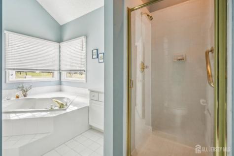 109 Leeds Lane Monroe NJ 08831