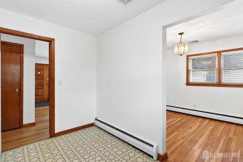 56 Whitman Street Carteret NJ 07008