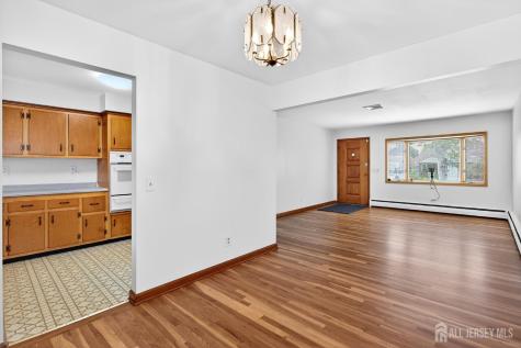 56 Whitman Street Carteret NJ 07008
