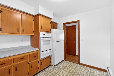 56 Whitman Street Carteret NJ 07008