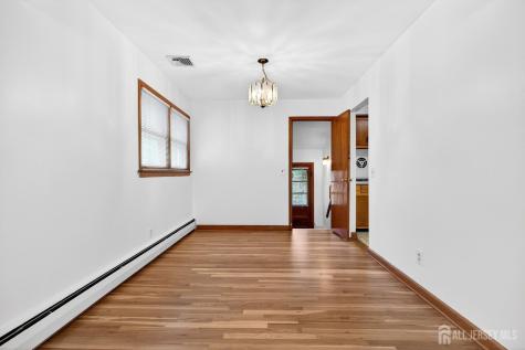 56 Whitman Street Carteret NJ 07008