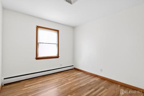 56 Whitman Street Carteret NJ 07008