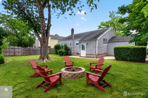 56 Whitman Street Carteret NJ 07008