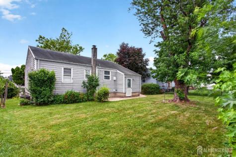 56 Whitman Street Carteret NJ 07008