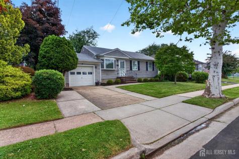 56 Whitman Street Carteret NJ 07008