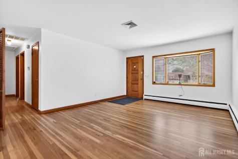 56 Whitman Street Carteret NJ 07008