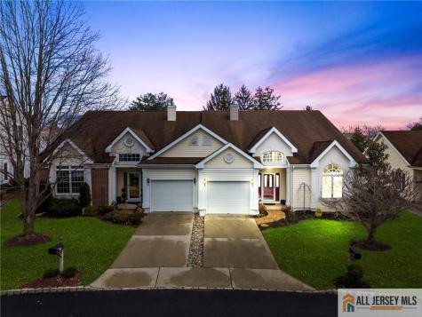 27 Chandler Court Monroe NJ 08831
