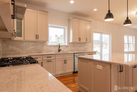 40 Ave I Monroe NJ 08831