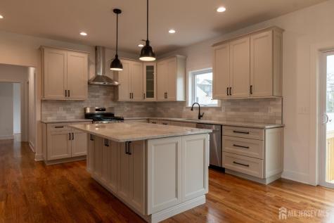 40 Ave I Monroe NJ 08831