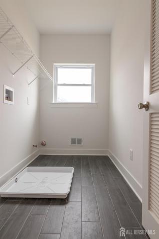 40 Ave I Monroe NJ 08831