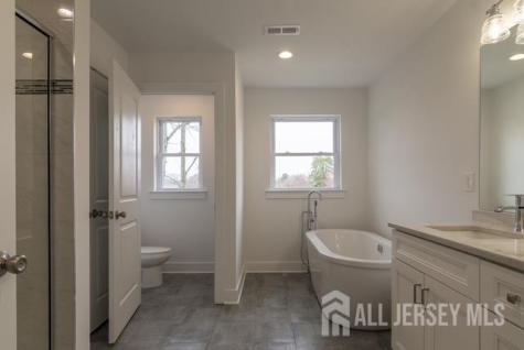 40 Ave I Monroe NJ 08831