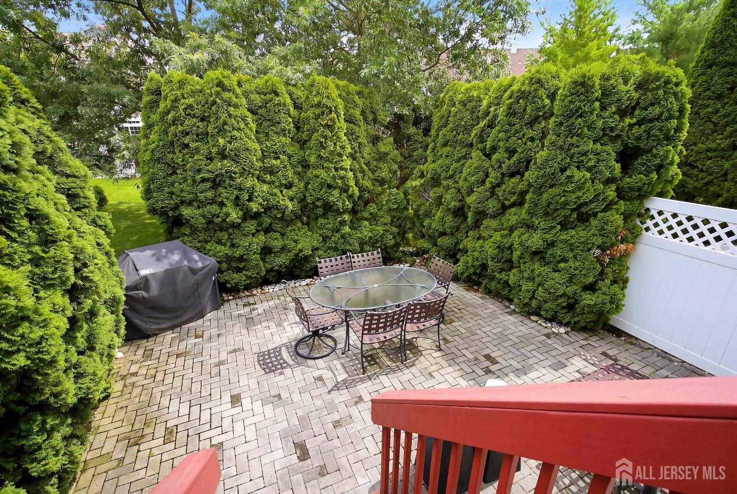 10 Wordsworth Court East Windsor NJ 08520