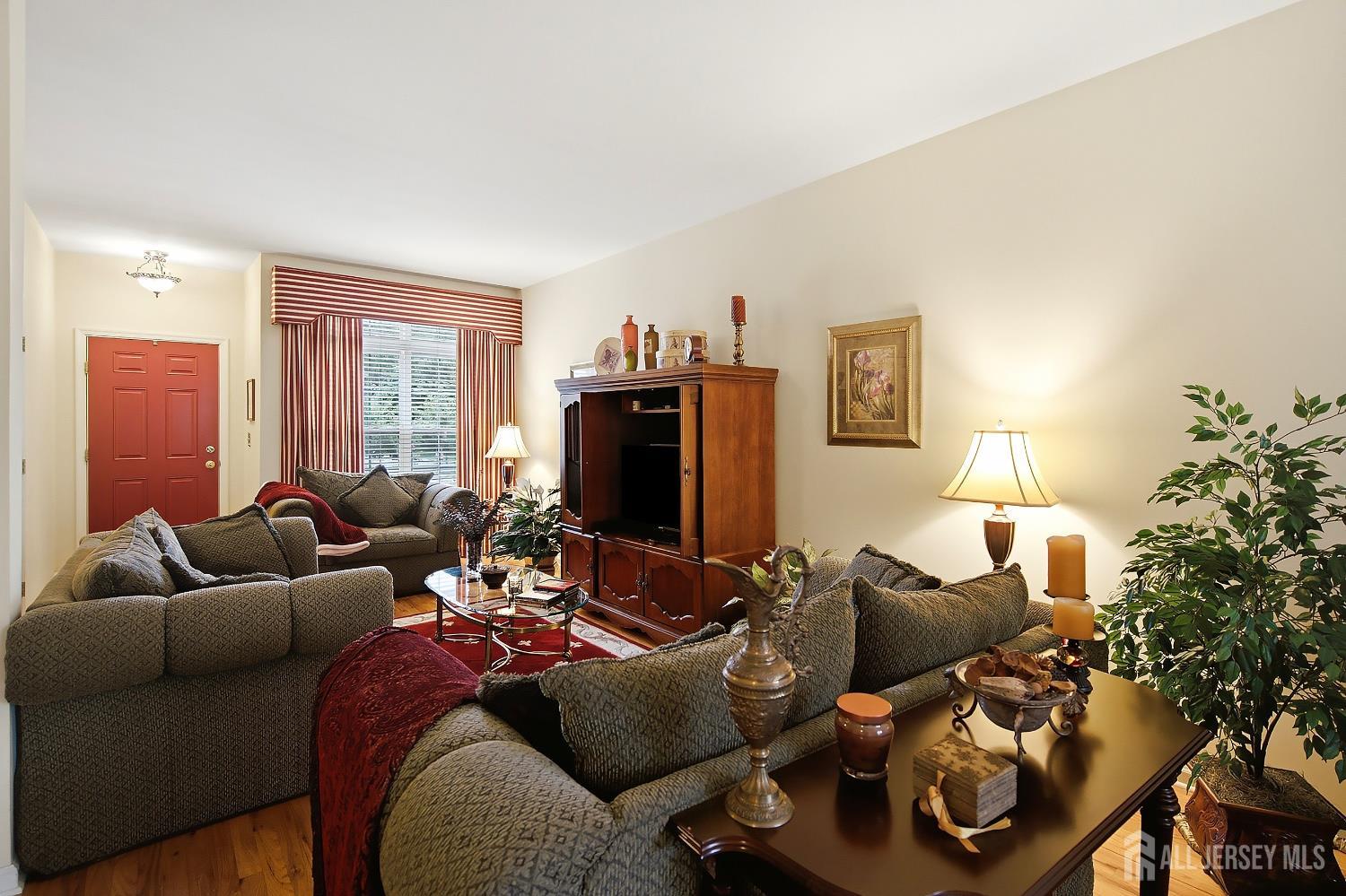 10 Wordsworth Court East Windsor NJ 08520