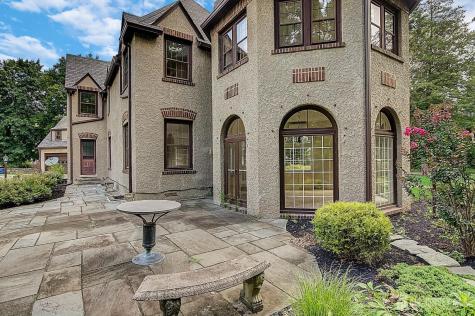 1 Orchard Lane Lawrence NJ 08648