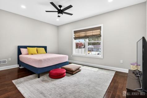 51 Runyon Avenue Edison NJ 08817