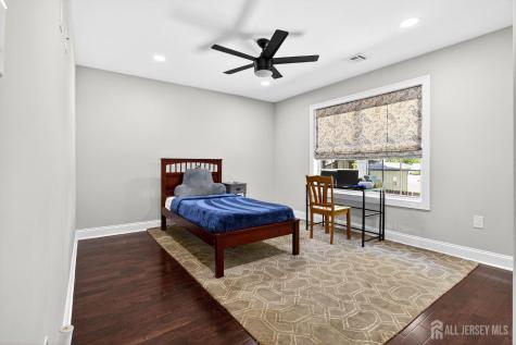 51 Runyon Avenue Edison NJ 08817