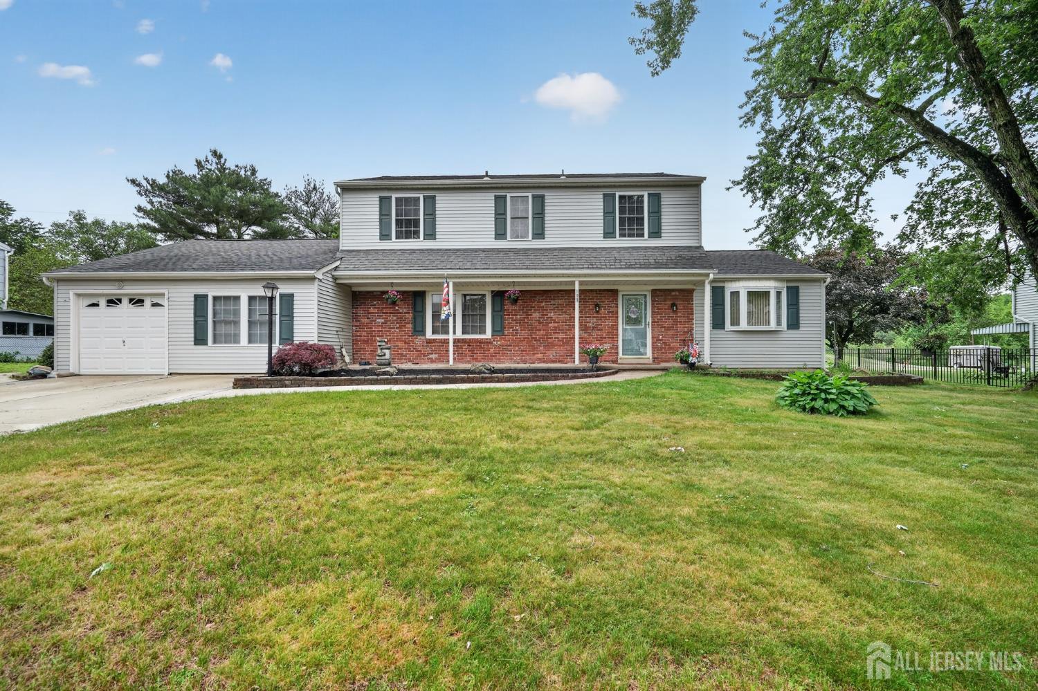 100 Coachman Drive Florence NJ 08505