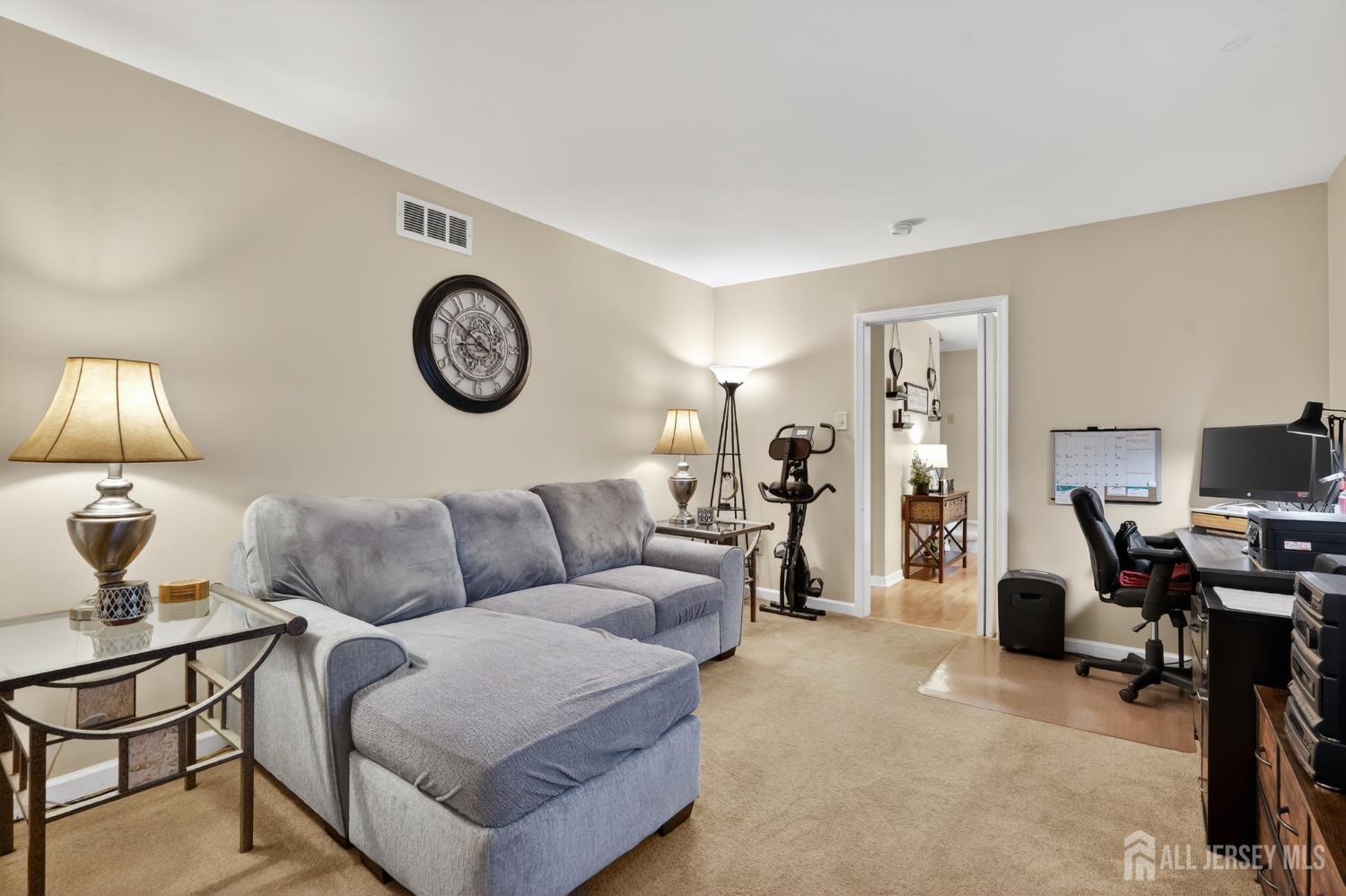 100 Coachman Drive Florence NJ 08505