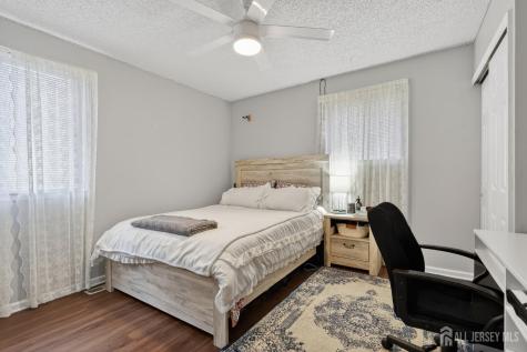 100 Coachman Drive Florence NJ 08505