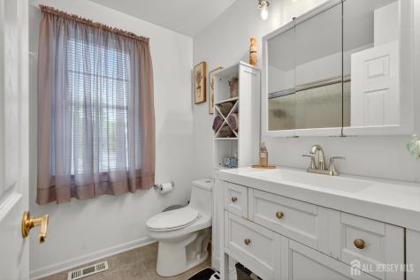 100 Coachman Drive Florence NJ 08505