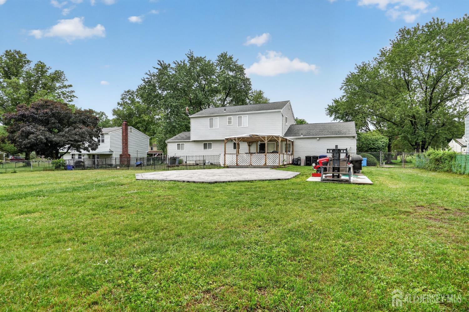 100 Coachman Drive Florence NJ 08505