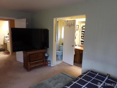 41 Riverbend Drive North Brunswick NJ 08902