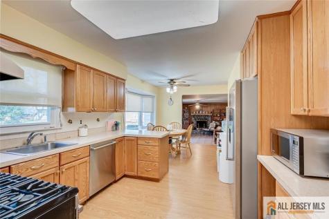 575 Grove Avenue Edison NJ 08820