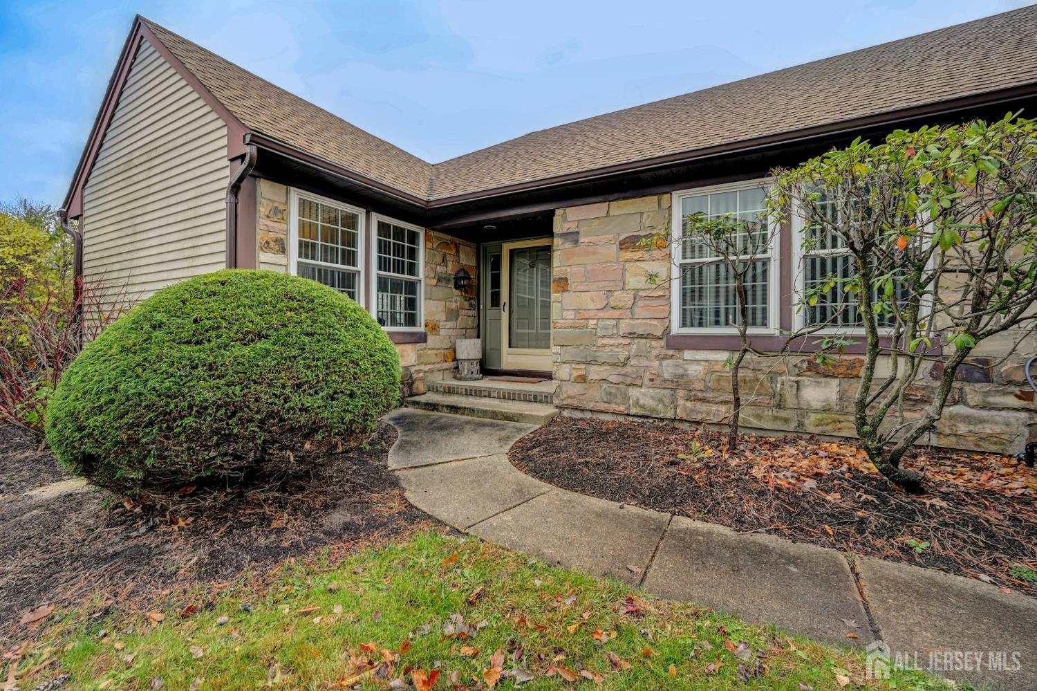 13 Benjamin Franklin Drive Monroe NJ 08831