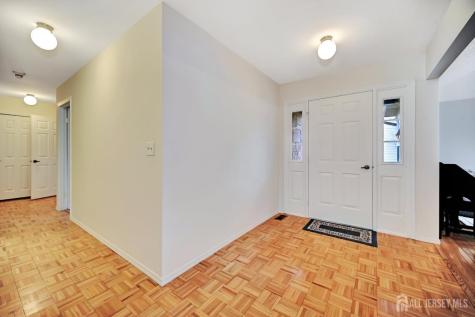 13 Benjamin Franklin Drive Monroe NJ 08831
