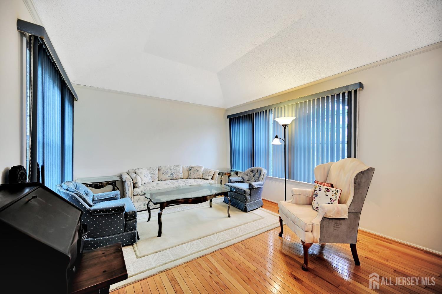 13 Benjamin Franklin Drive Monroe NJ 08831