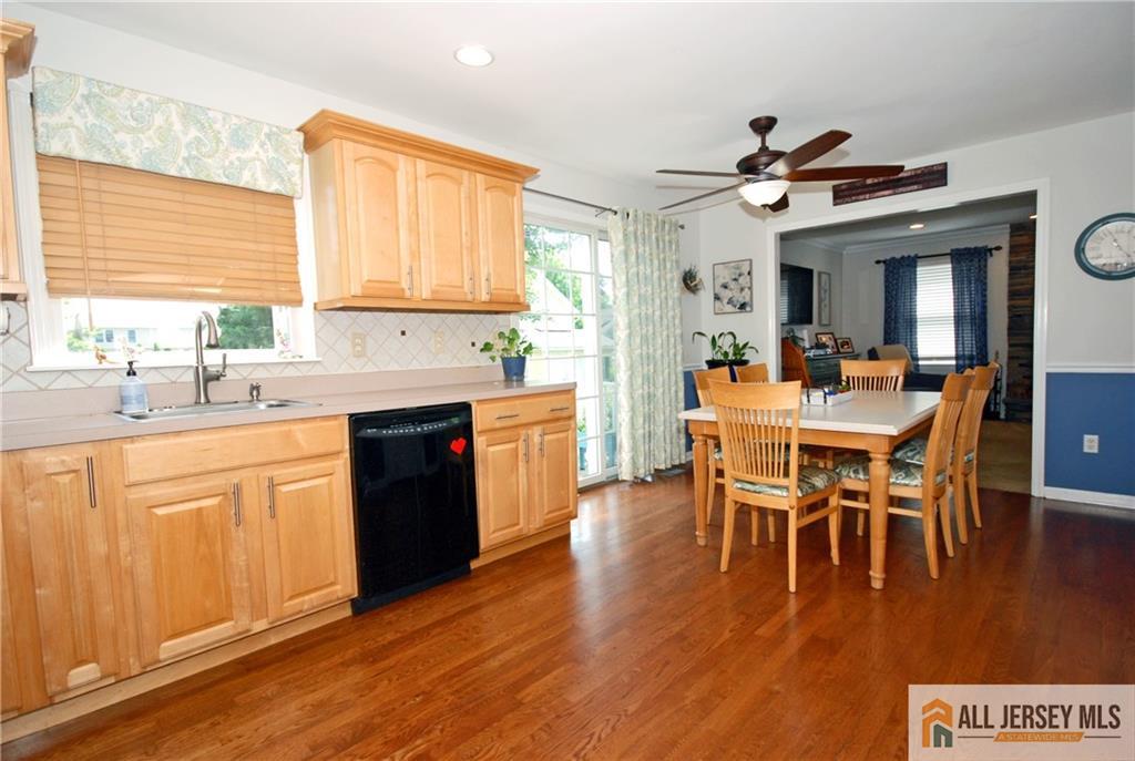 23 10th Street Monroe NJ 08831