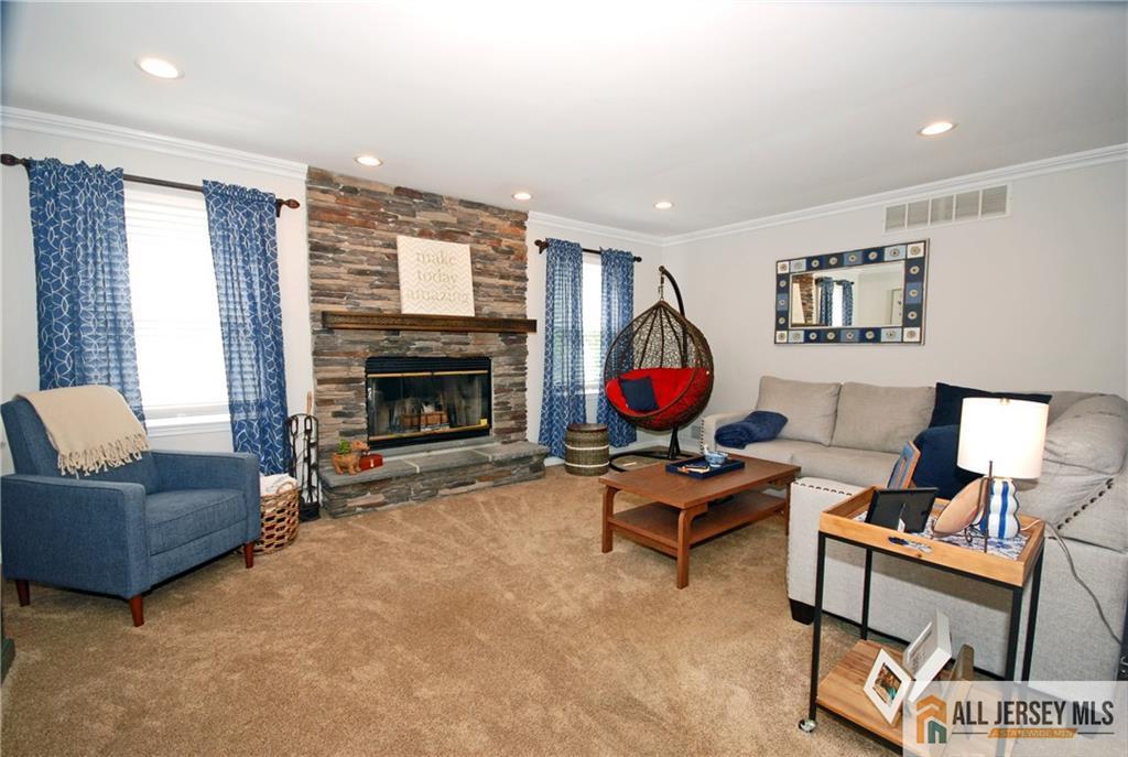 23 10th Street Monroe NJ 08831