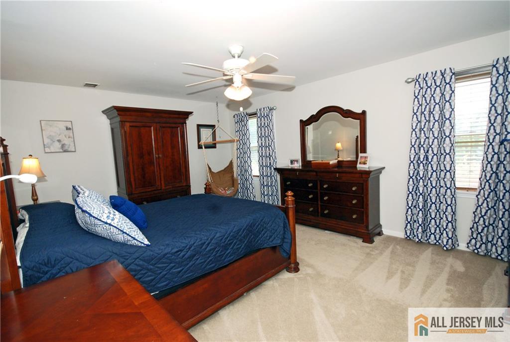 23 10th Street Monroe NJ 08831