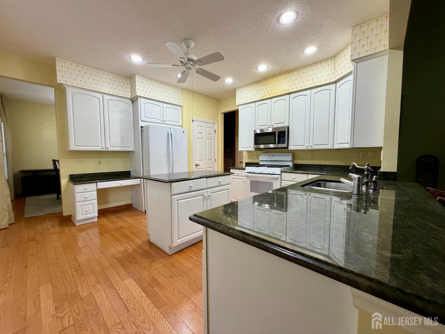 49 Dawson Lane Monroe NJ 08831