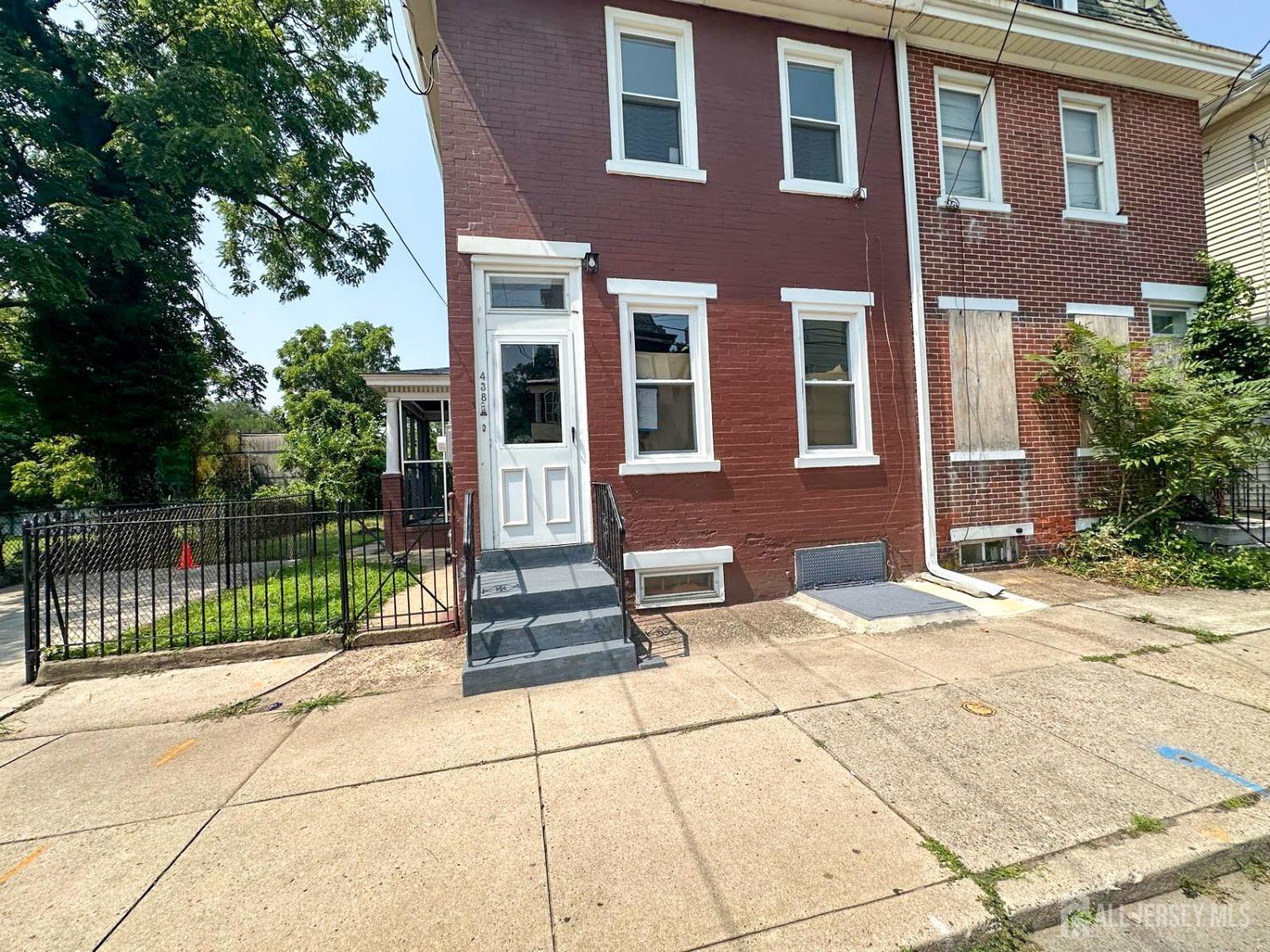 438 Lawrence Street Burlington City NJ 08016