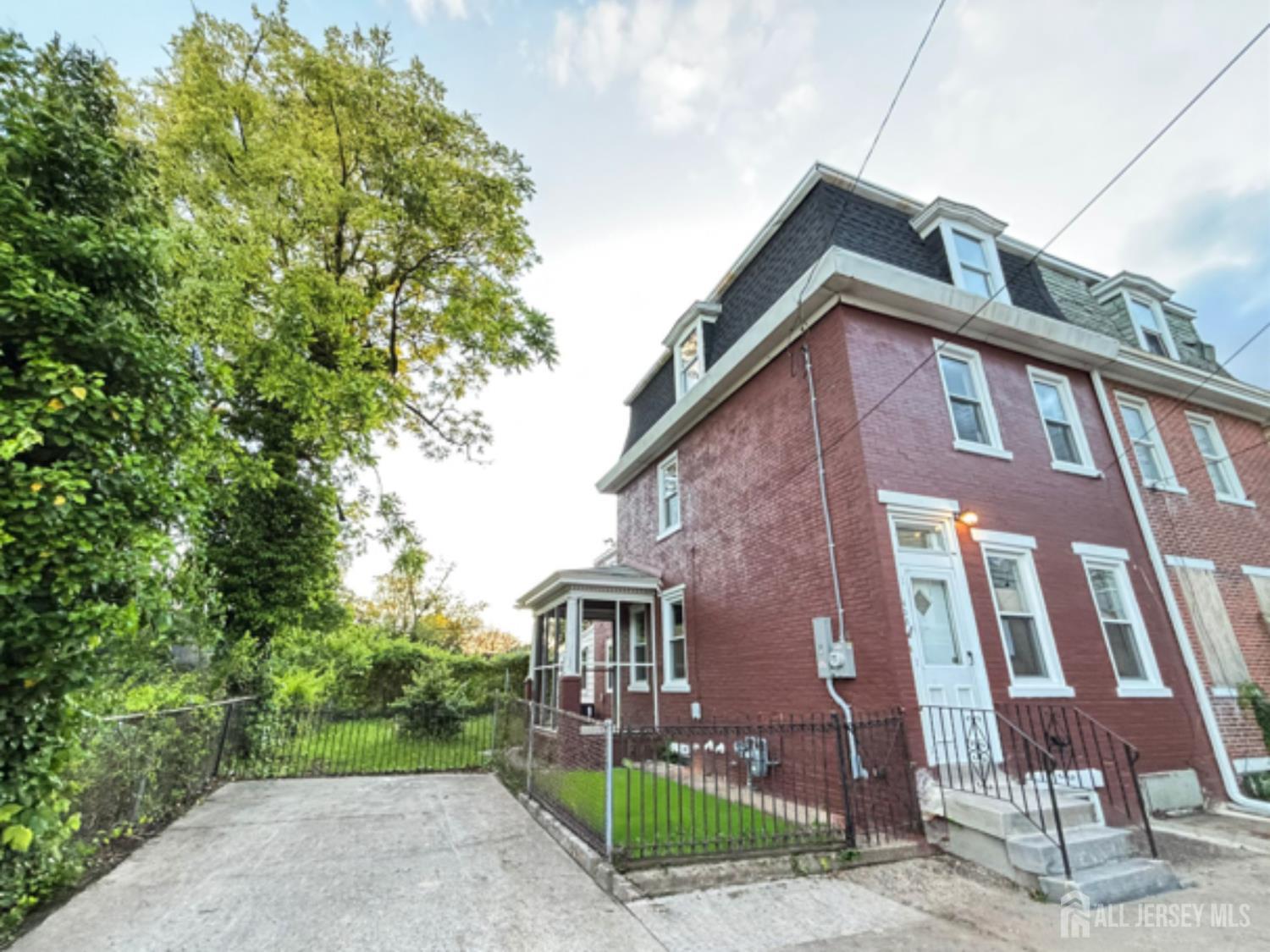438 Lawrence Street Burlington City NJ 08016