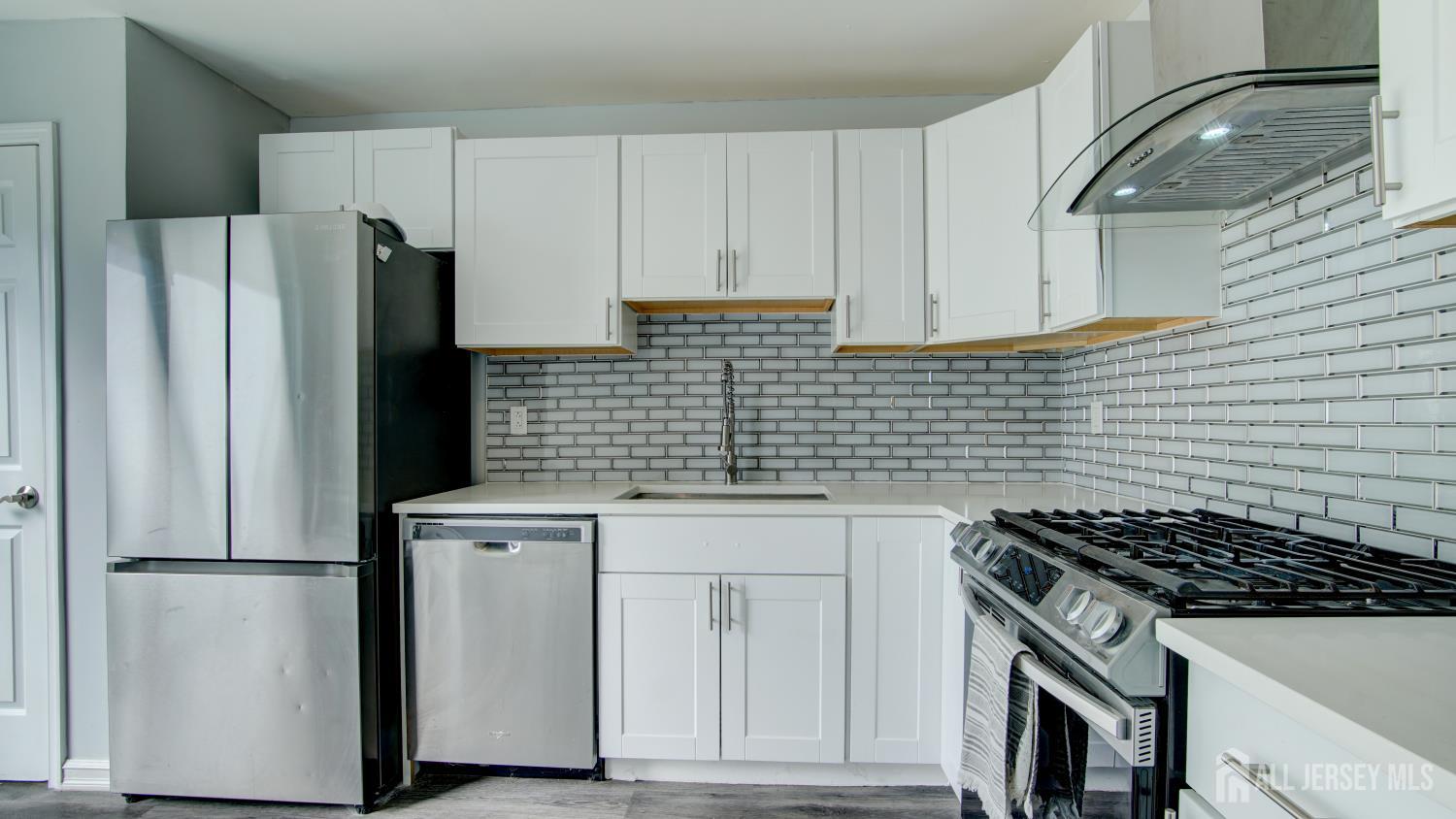 10 Starlight Court New Brunswick NJ 08901