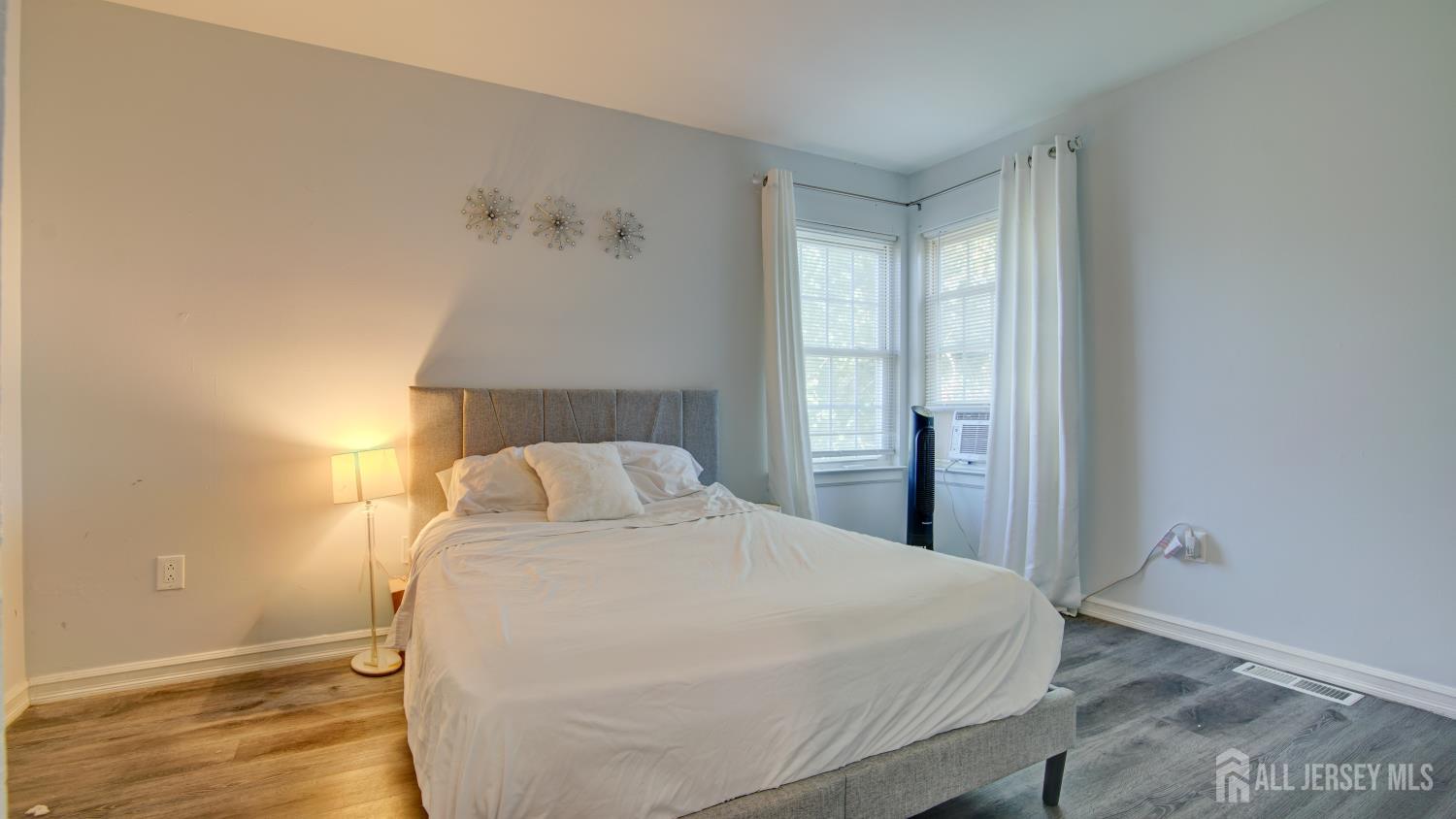 10 Starlight Court New Brunswick NJ 08901
