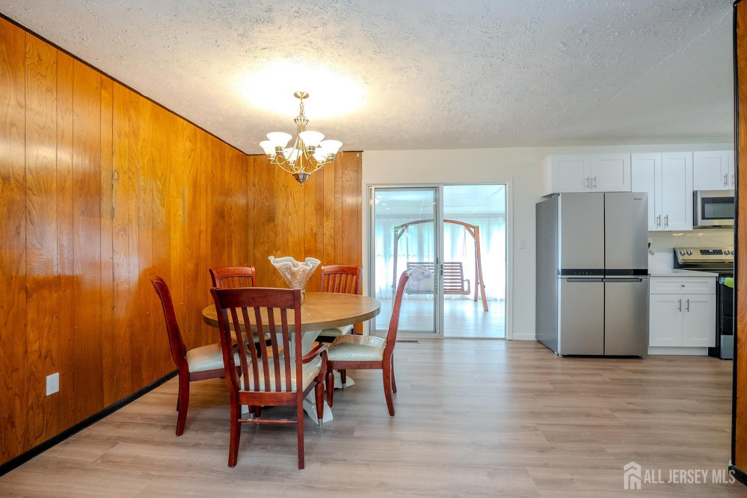 4 Hunterdon Avenue Monroe NJ 08831