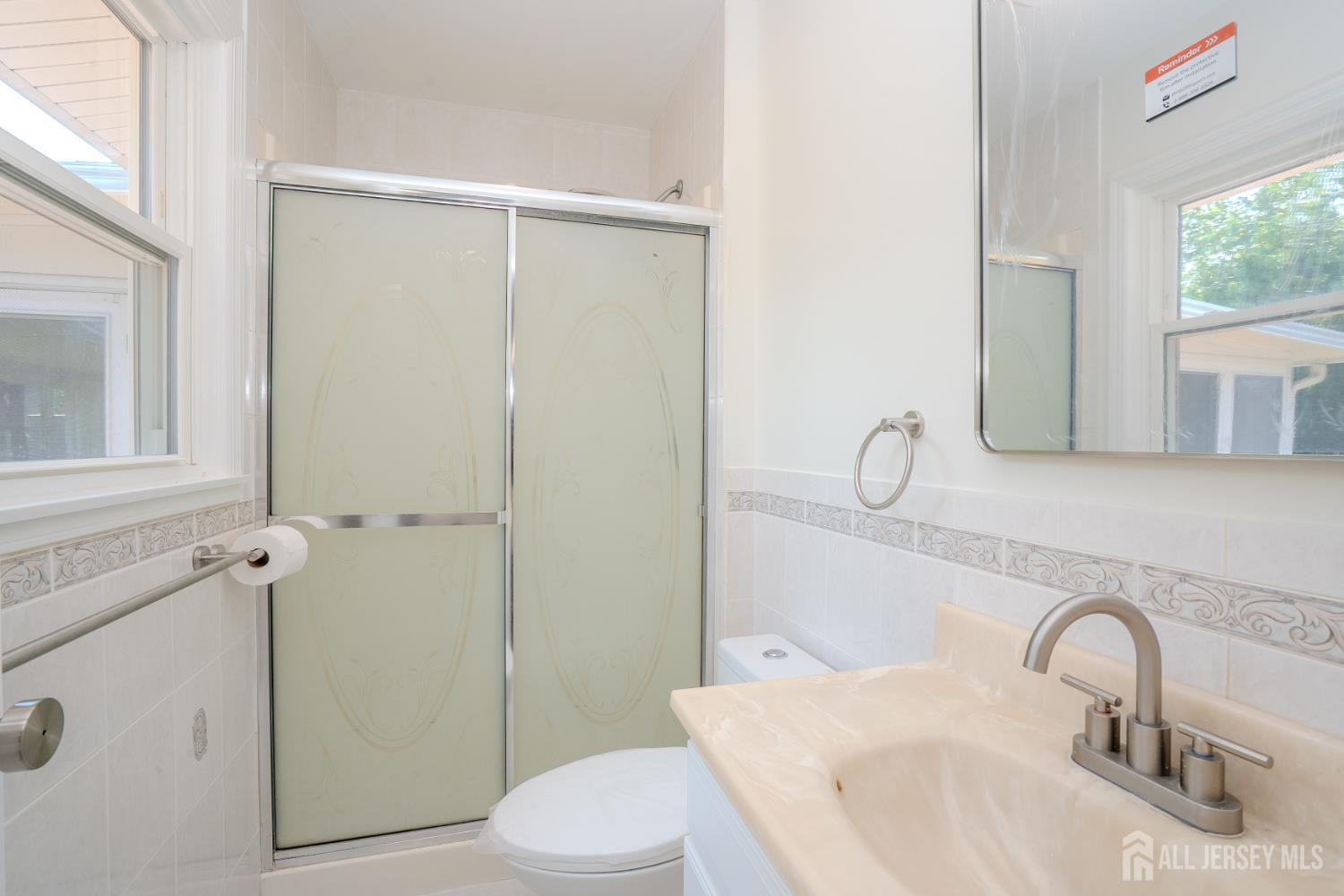 4 Hunterdon Avenue Monroe NJ 08831