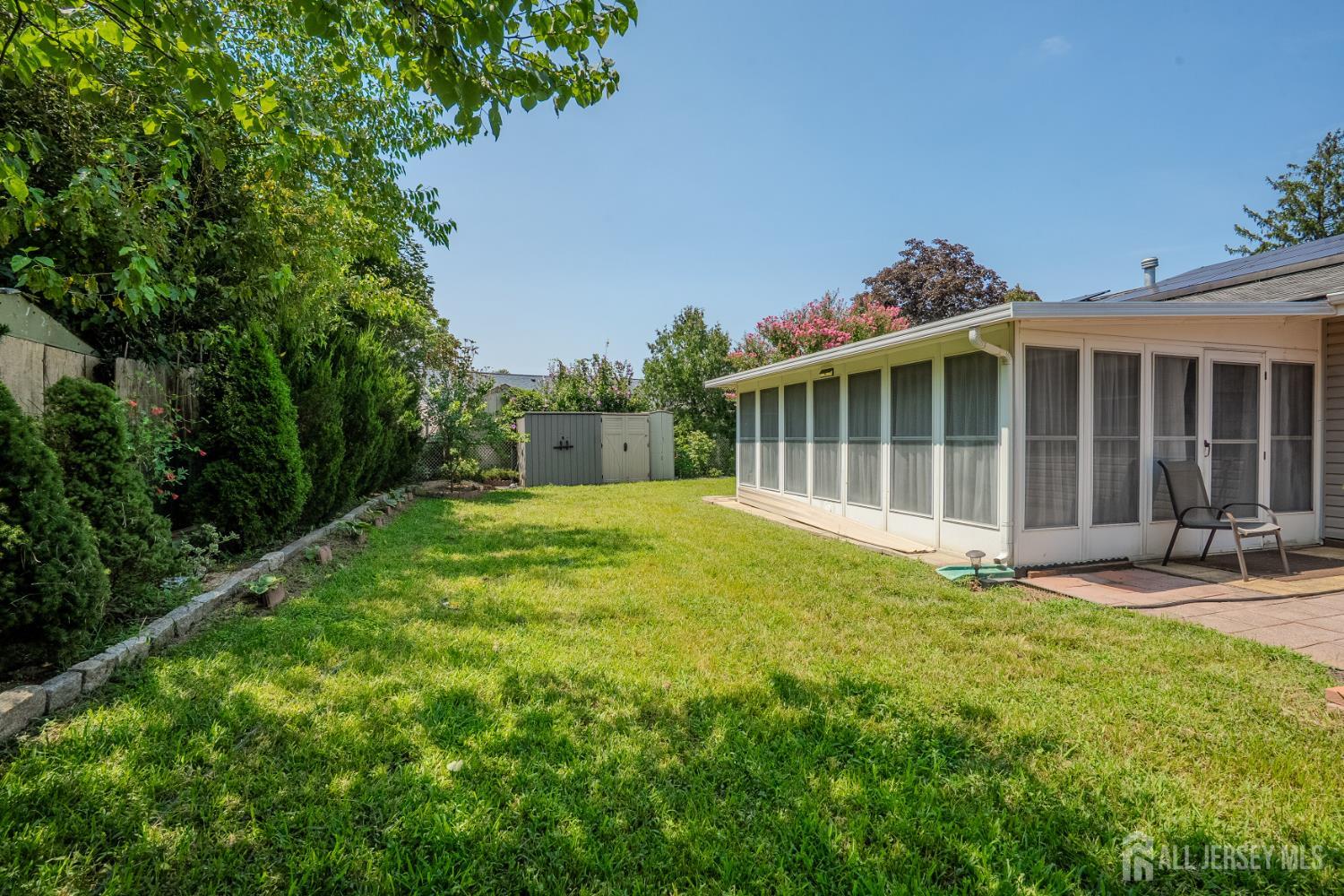 4 Hunterdon Avenue Monroe NJ 08831