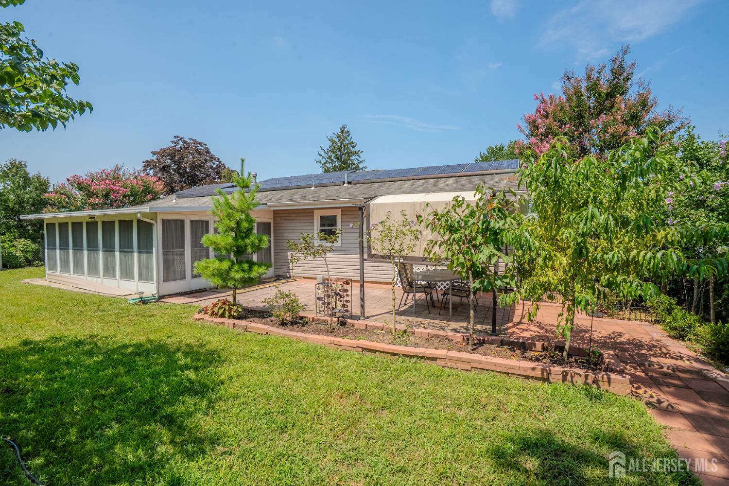 4 Hunterdon Avenue Monroe NJ 08831