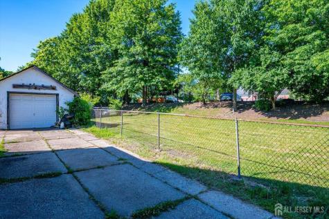 109 2nd Street Woodbridge Proper NJ 07095