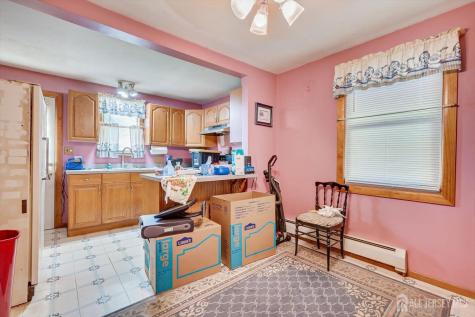 109 2nd Street Woodbridge Proper NJ 07095