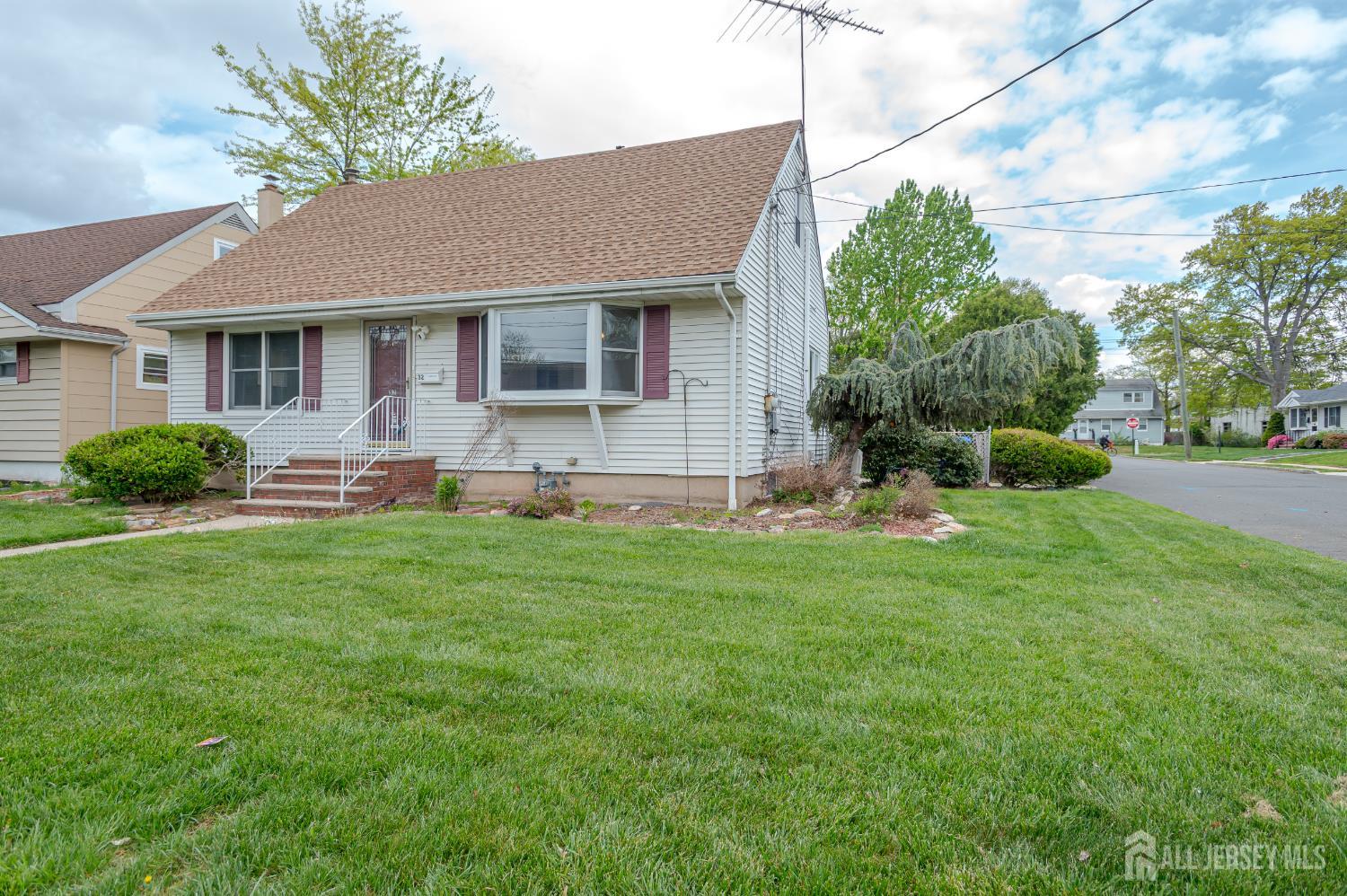 32 Lincoln Avenue Colonia NJ 07067
