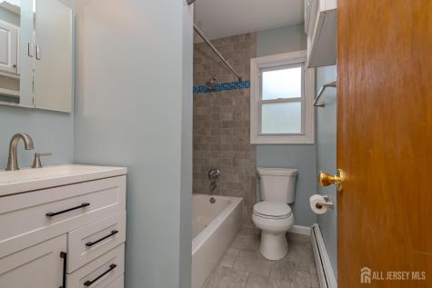 32 Lincoln Avenue Colonia NJ 07067